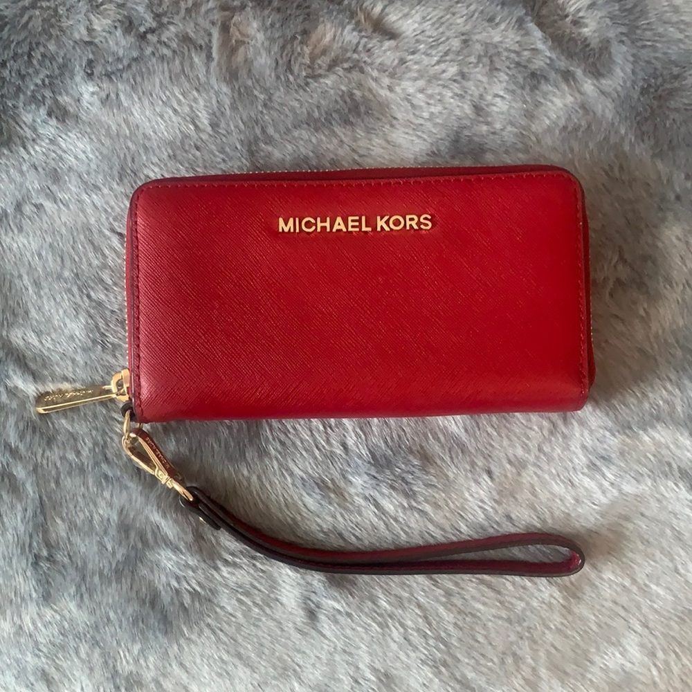 *SOLD*Michael Kors Leather Jet Set Wristlet Wallet